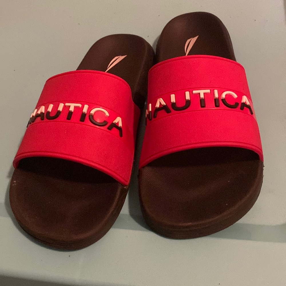 Nautica Boys size 5 sandals